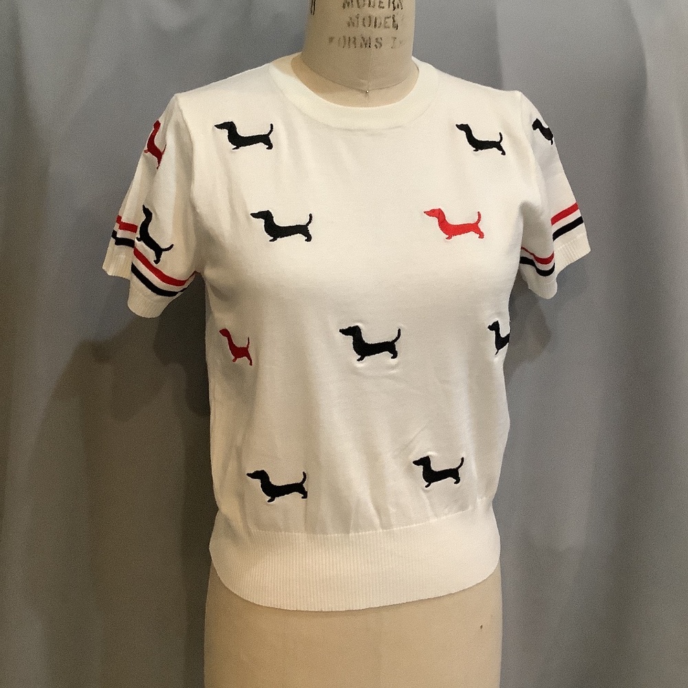 NWT Dachshund Lightweight Sweater